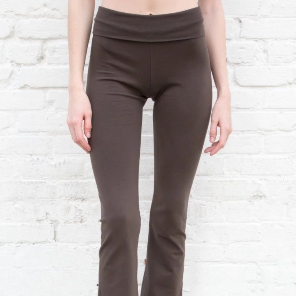 Brandy Melville Priscilla Yoga Pants